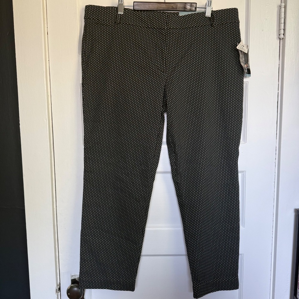 Liz Claiborne Emma Classic Ankle Pants Black White Polka Dot Slim Leg Size 16